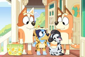 A scene from the Disney show 'Bluey': Bluey and Bingo complain to Mum and Brandy that their onesies are the wrong size!