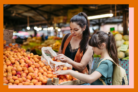 parent and child grocery shopping